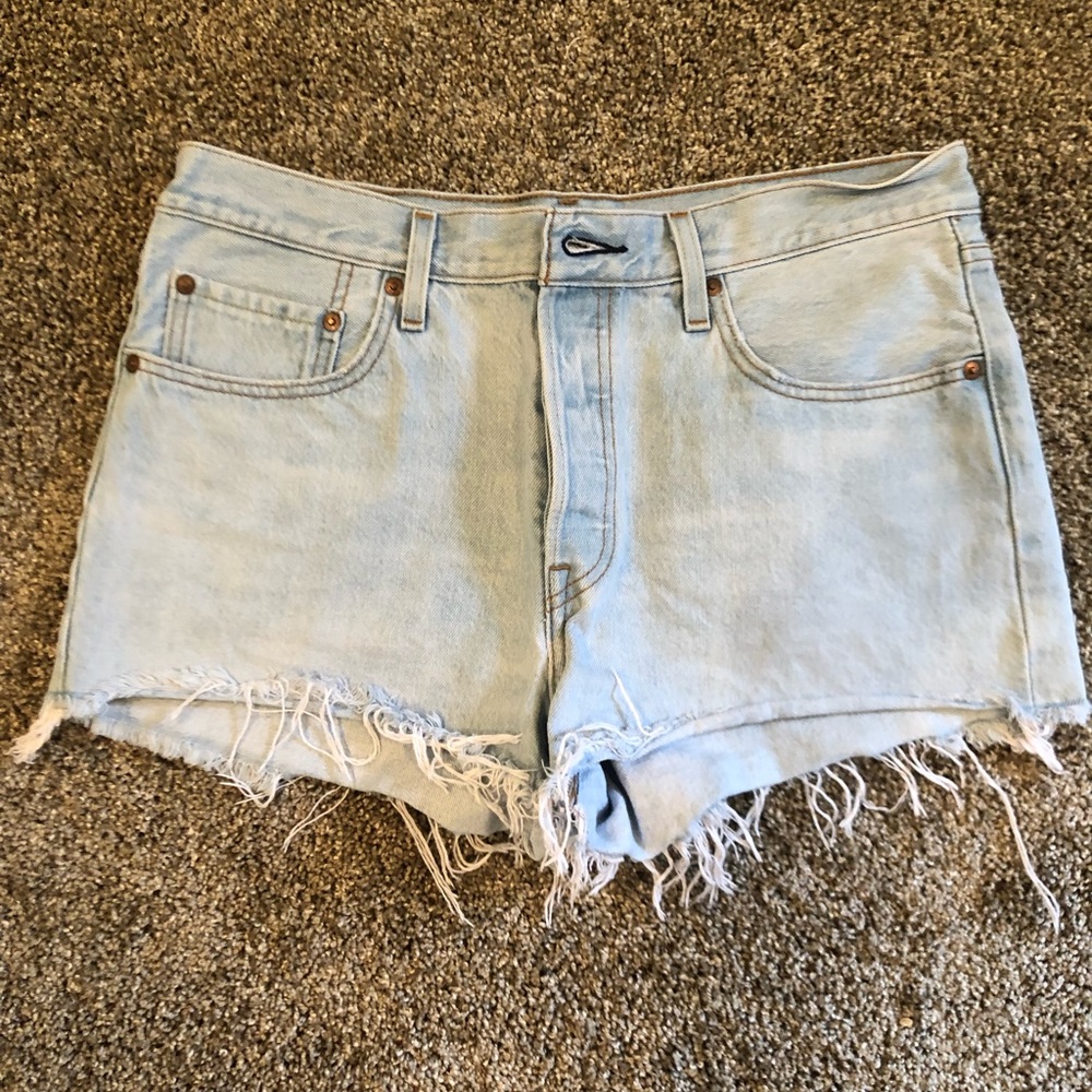 Levi Jean Shorts